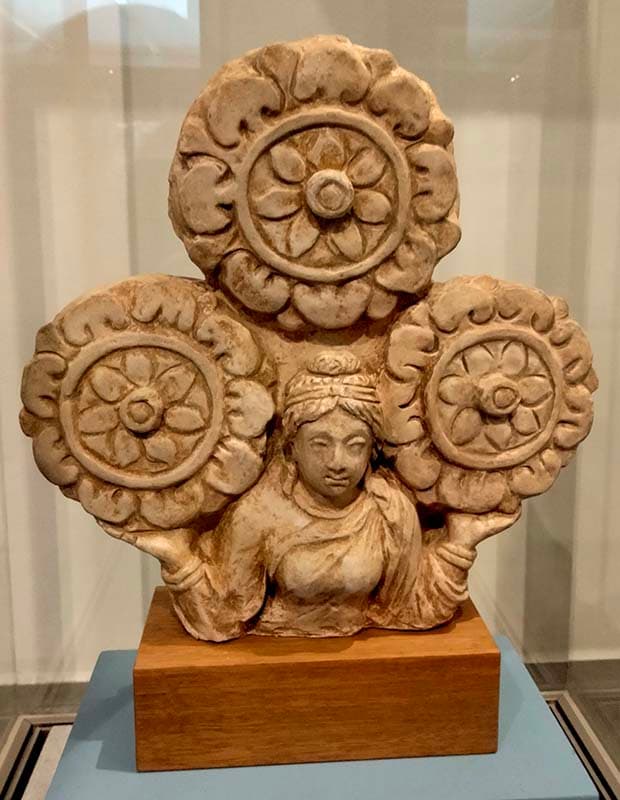 Figure in Clay: Sthavara supporting the Triratna, Haḍḍa, lost location, Hadda