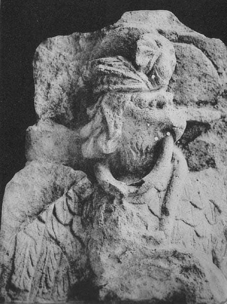Figure in Stucco: Bust of Garuḍa, Haḍḍa, lost location, Hadda