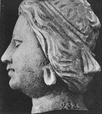 Figure in Stucco: Head of Bodhisattva, Tapa Kalān, Hadda
