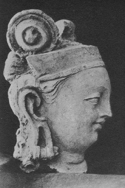 Figure in Stucco: Head of god Indra, Tapa Kalān, Hadda