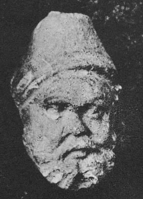 Figure in Stucco: Head of an elderly donor, Tapa-i Kafarihā, Hadda