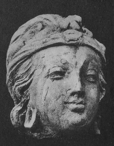 Figure in Stucco: Head of god Indra or a Bodhisattva, Pratès, Hadda